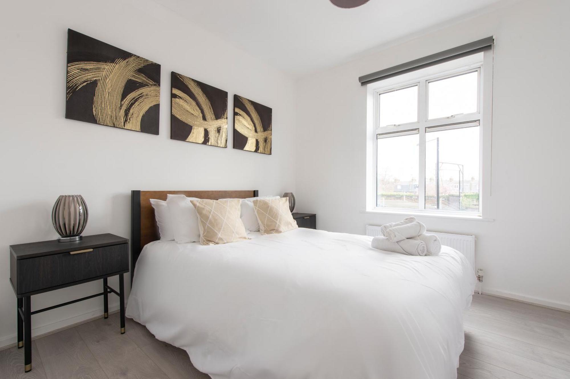 Modern Luxury Apartment By Bow Road Station 런던 외부 사진